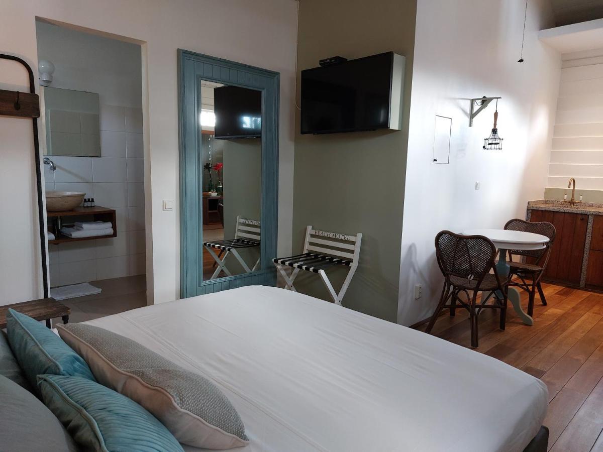 Couleur Locale Paramaribo Exterior photo